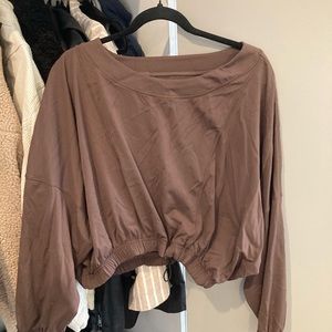 Balance Athletica Outlander Crew - Never Worn